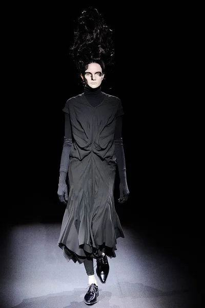 Look 13